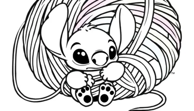 Stitch, el personaje de Disney, sentado en el centro de una bola de lana con rayas de colores pálidos, abrazándola con cariño. Dibujo en blanco y negro con toques de color sutiles.